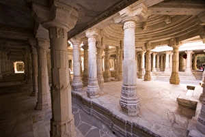 Images Dated 8th March 2008: Chaumukha Temple, Ranakpur, Rajasthan, India, Asia