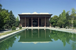 Chehel Sotoun Palace