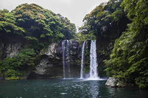 Jejudo Prints: Cheonjiyeon pokpo waterfall, island of Jejudo
