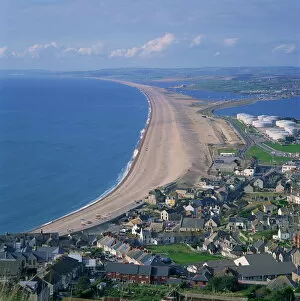 Images Dated 26th January 2000: Chesil Beach, seen from Portland, Dorset, England, United Kingdom, Europe