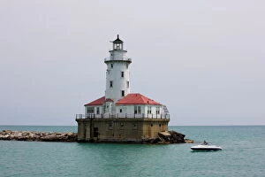 Images Dated 10th May 2008: Chicago Harbor Lighthouse, Lake Michigan, Chicago, Illinois, United States of America