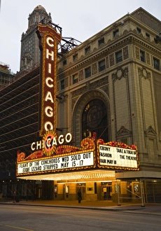 Images Dated 12th May 2008: The Chicago Theatre, Chicago, Illinois, United States of America, North America