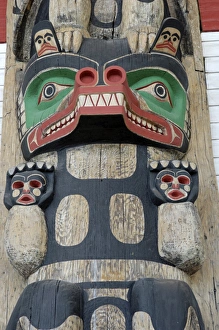 Images Dated 29th June 2007: Chief Wakass pole for winter ceremonial, Canadian Museum of Civilization