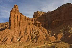 Images Dated 25th November 2007: The Chimney, Capitol Reef National Park, Utah, United States of America, North America