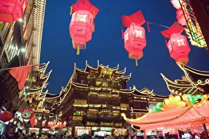Images Dated 26th January 2009: Chinese New Year decorations at Yuyuan Garden, Shanghai, China, Asia