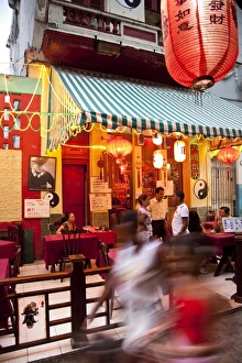 Images Dated 1st October 2009: Chinese restaurant in Havanas Chinatown, Barrio Chino, Havana, Cuba
