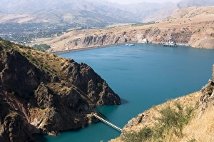 Images Dated 14th August 2009: Chorvoq Reservoir at Ugam Chatkal National Park, Chimkar, Uzbekistan, Central Asia, Asia