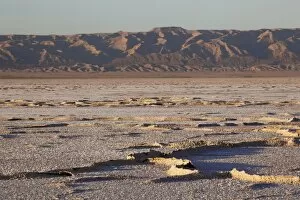 Images Dated 21st October 2010: Chott El Jerid, flat dry salt lake between Tozeur and Kebili, Tunisia, North Africa
