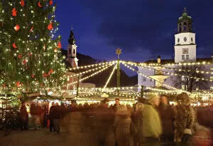 Night Time Gallery: Christmas Market, Salzburg, Austria, Europe
