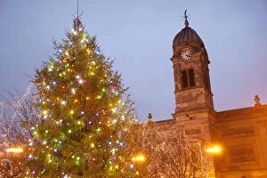 Images Dated 16th December 2011: Christmas tree and Guild Hall at dusk, Derby, Derbyshire, England, United Kingdom, Europe