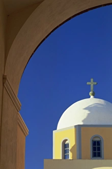 Fira Prints: Church dome and arch