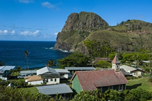 Maui Prints: Church in front of the Kahakuloa Head