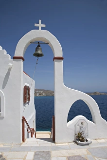 Church near the beach of Psarou