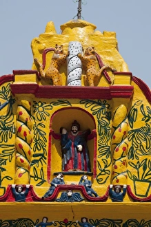 Images Dated 28th March 2009: Church, San Andres Xecul, Guatemala, Central America