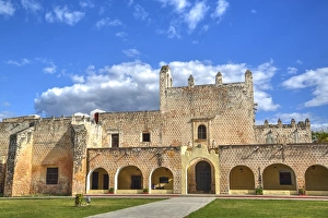 Mexican Culture Gallery: Church of San Bernadino de Siena and Convent of Sisal, founded in 1552, Valladolid