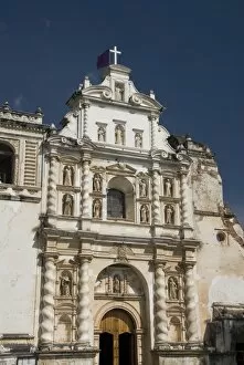 Images Dated 1st March 2010: The Church of San Francisco, dating from 1579, Antigua, UNESCO World Heritage Site