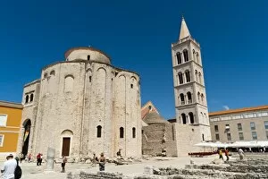 Images Dated 16th August 2010: Church of St. Donat, Zadar, Zadar county, Dalmatia region, Croatia, Europe