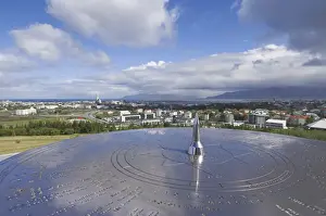 City Center Prints: City centre and Hallgrimskirkja on skyline from Perlan viewing deck