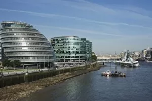 Images Dated 31st July 2007: City Hall on the South Bank, River Thames, London, England, United Kingdom, Europe