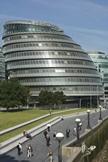 Images Dated 31st July 2007: City Hall on the South Bank of the River Thames, London, England, United Kingdom, Europe