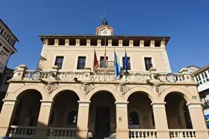 Images Dated 12th August 2009: City hall, Tineo, Asturias, Spain, Europe