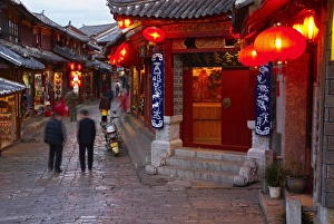 Chinese Lantern Prints: City of Lijiang, UNESCO World Heritage Site, Yunnan, China, Asia