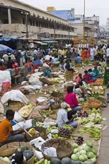 Vegetables Prints: City market, Bangaluru (Bangalore), Karnataka, India, Asia