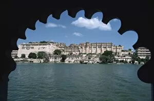 Images Dated 1st March 2008: City Palace across Lake Pichola from Lake Palace Hotel, Udaipur, Rajasthan state