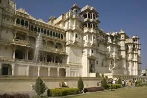 Images Dated 4th December 2009: City Palace, Udaipur, Rajasthan, India, Asia
