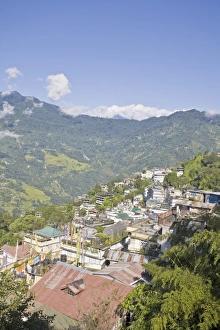 Images Dated 10th October 2008: City view, Gangtok, Sikkim, India, Asia