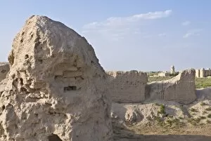 Images Dated 4th August 2009: The city walls of the ancient city, Merv, UNESCO World Heritage Site, Turkmenistan