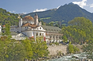 Civic centre and concert venue