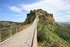 Images Dated 2nd June 2009: Civita di Bagnoregio, Tuscia, Lazio, Italy, Europe