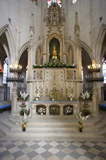 Images Dated 19th August 2010: Clery-Saint-Andre basilica chancel, Clery Saint Andre, Loiret, France, Europe