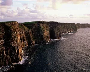 Images Dated 7th August 2008: The Cliffs of Moher