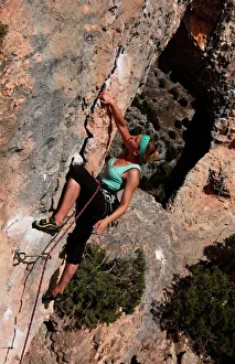 Images Dated 20th September 2009: A climber on a route along the arch of El Delphin (The Dolphin) in the Mascun Gorge
