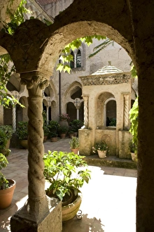 Cloister at Villa Cimbrone, Ravello, Campania, Italy, Europe