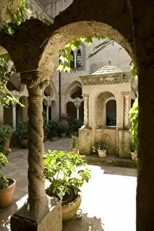 Images Dated 15th June 2009: Cloister at Villa Cimbrone, Ravello, Campania, Italy, Europe