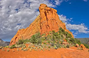 Sedona Gallery: Close up of the eastern half of Mitten Ridge, accessible by way of the Hangover Trail