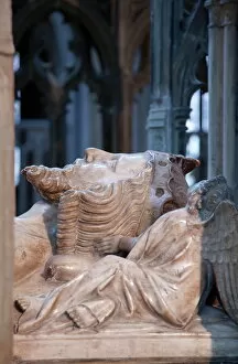 Images Dated 27th May 2009: Close-up of effigy on tomb of King Edward II, died 1327, Gloucester Cathedral