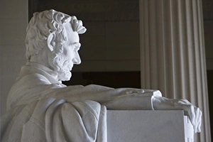 Close-up of marble statue of Abraham Lincoln, Lincoln Memorial, Washington D Close-up of marble statue of Abraham Lincoln, Lincoln Memorial, Washington D