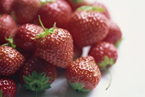 Studio Shot Prints: Close-up of strawberries