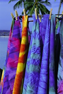 Tahiti Prints: Cloth for sale