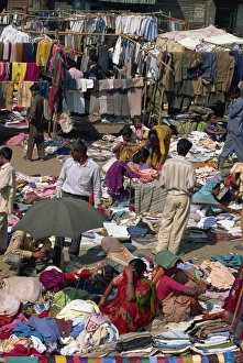 Maharashtra Prints: Clothes market, Pune, Maharashtra state, India, Asia