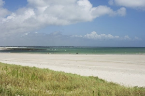 Images Dated 17th July 2007: The coast and beach at Plage de Teven, near Loctudy, Southern Finistere