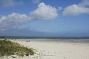Images Dated 17th July 2007: The coast and beach at Plage de Teven, near Loctudy, Southern Finistere