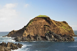 Porto Moniz Prints: Coast at Porto Moniz and Ilheu Mole, Madeira, Portugal, Atlantic Ocean, Europe