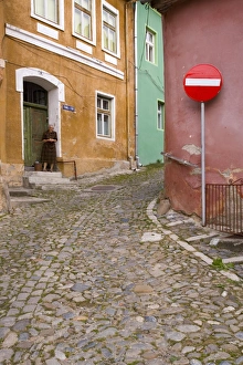 Images Dated 4th October 2006: Cobbled streets lined with 16th century burgher houses in the medieval citadel