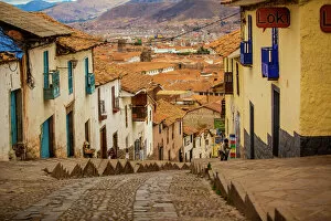 Images Dated 31st August 2011: Cobblestone street scene, Cusco, Peru, South America