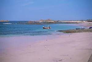 Guernsey Prints: Cobo Bay, Guernsey, Channel Islands, United Kingdom, Europe